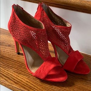 BCBG tomato red heels